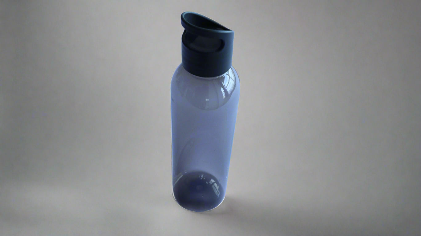 BPA FREE BLACK PLASTIC SPORTS BOTTLE 650ML