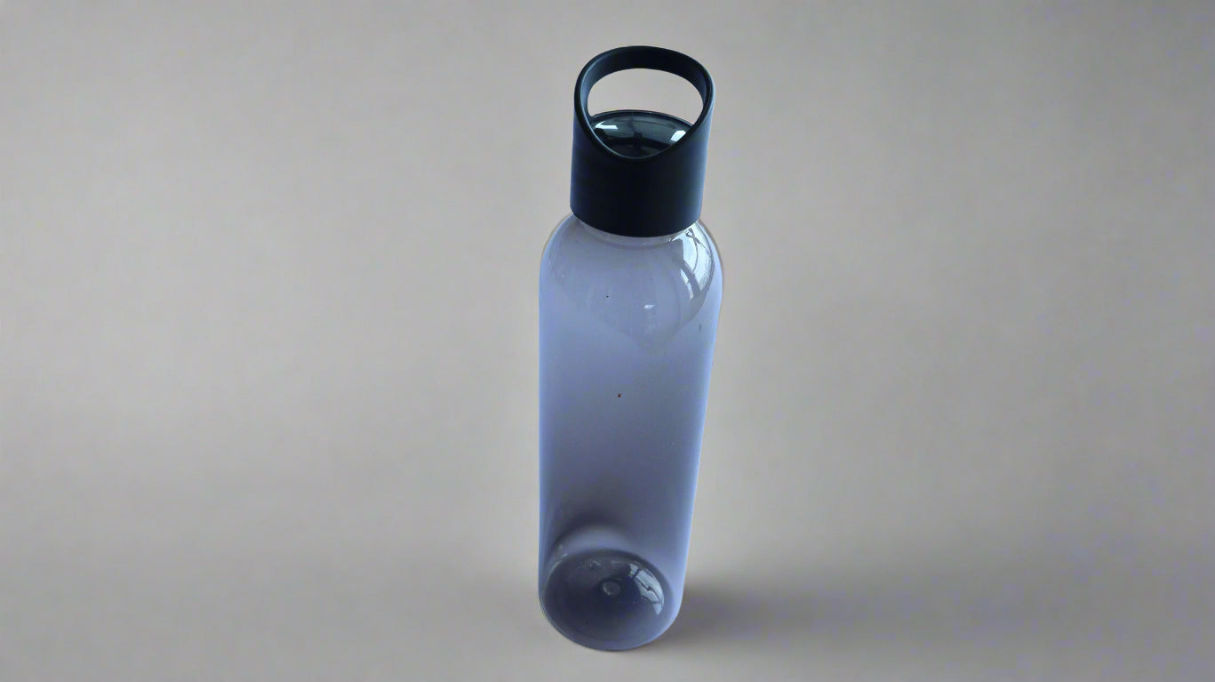 BPA FREE BLACK PLASTIC SPORTS BOTTLE 650ML