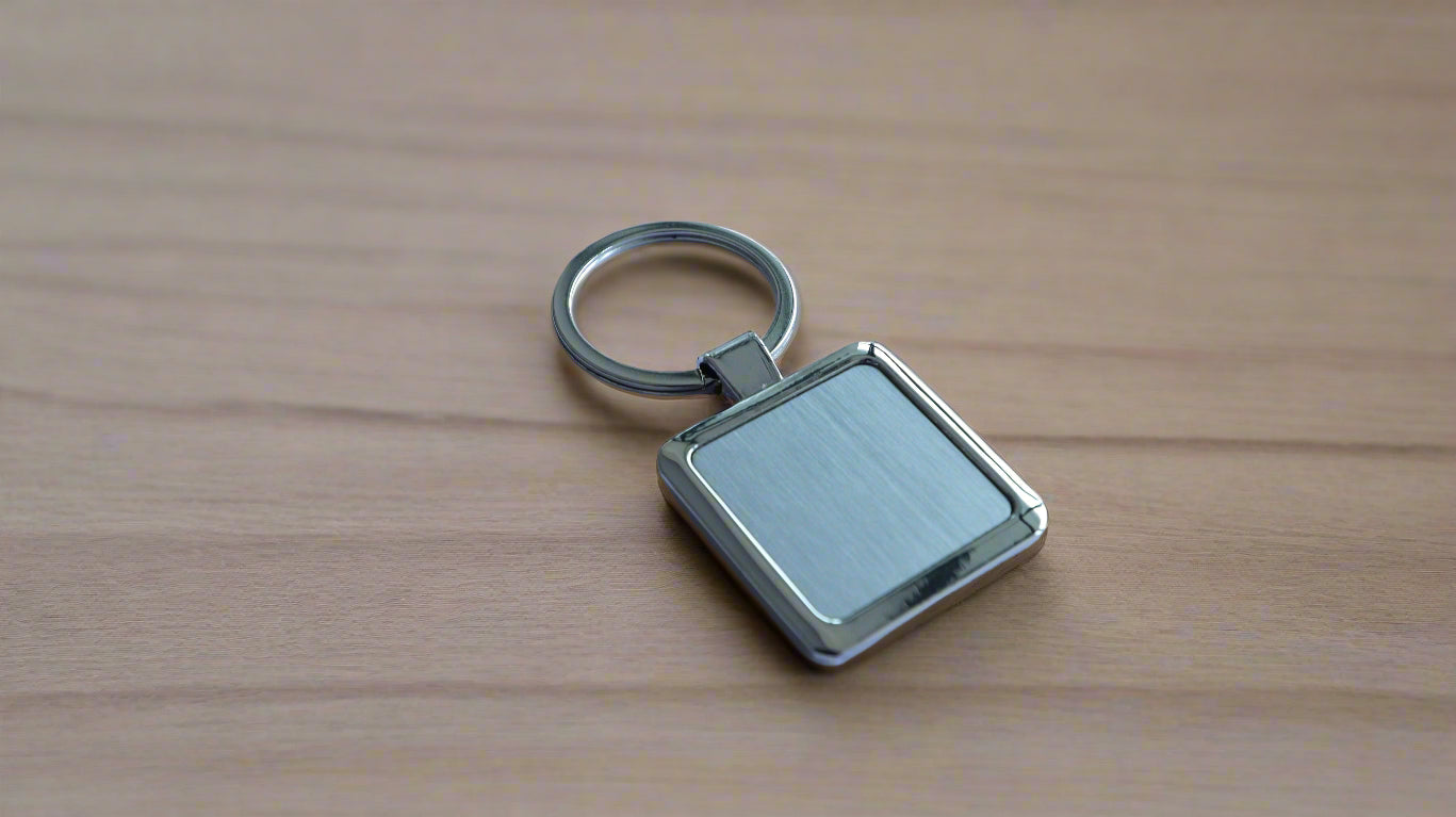 METALLIC KEYCHAINS