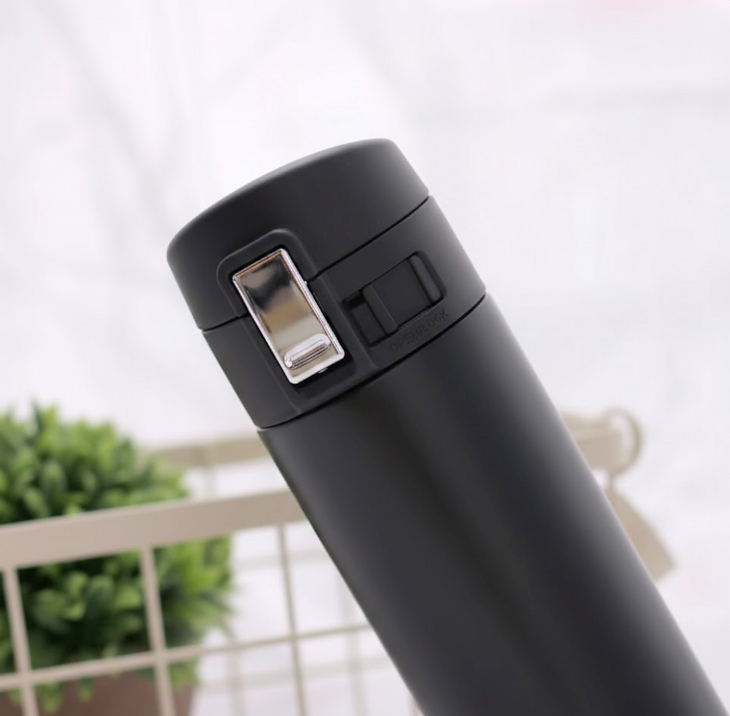 SPL 23-08 BLACK BOTTLE WITH LOCK BUTTONS 500ML