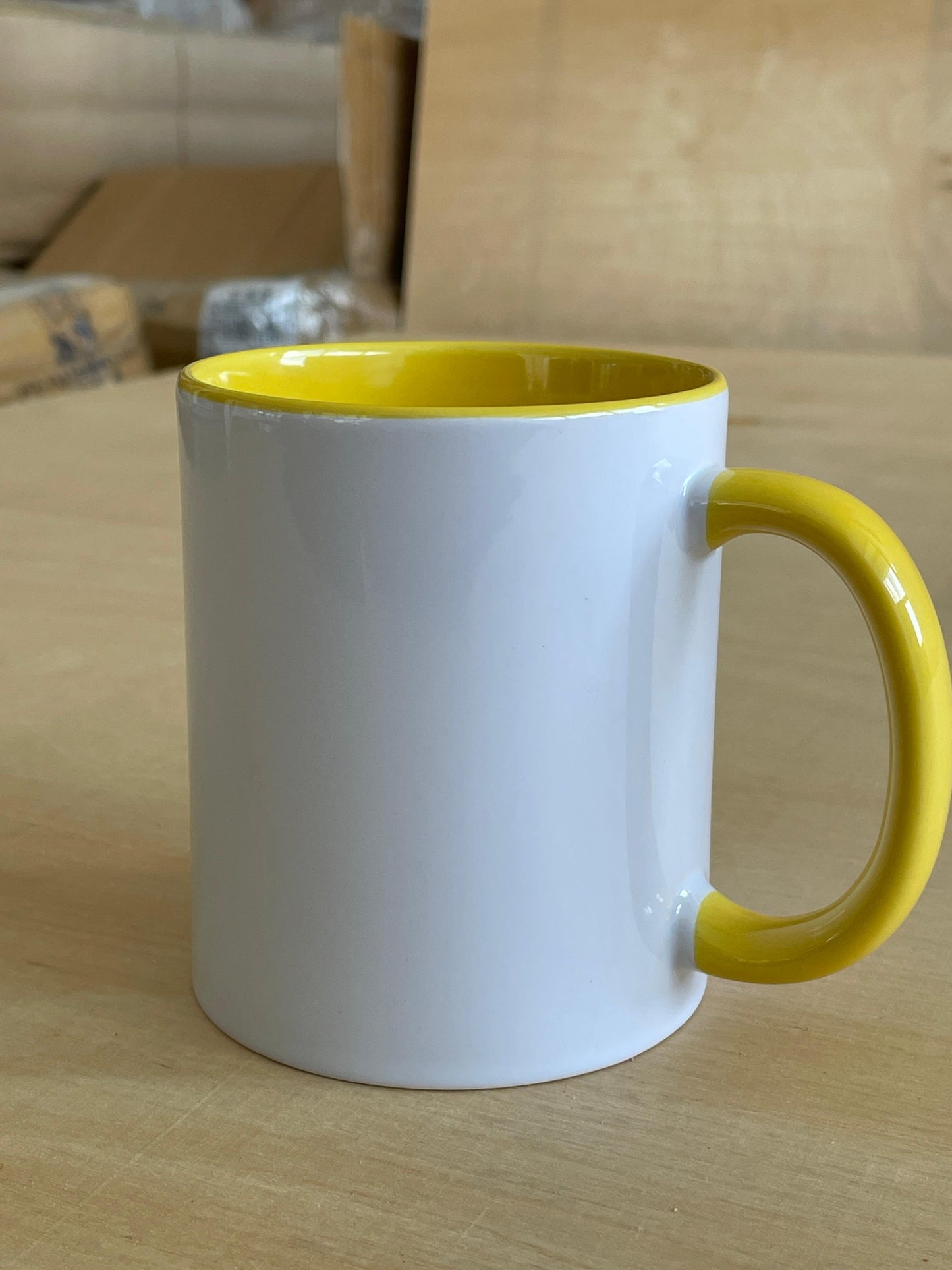 WHITE CERAMIC MUGS (YELLOW)