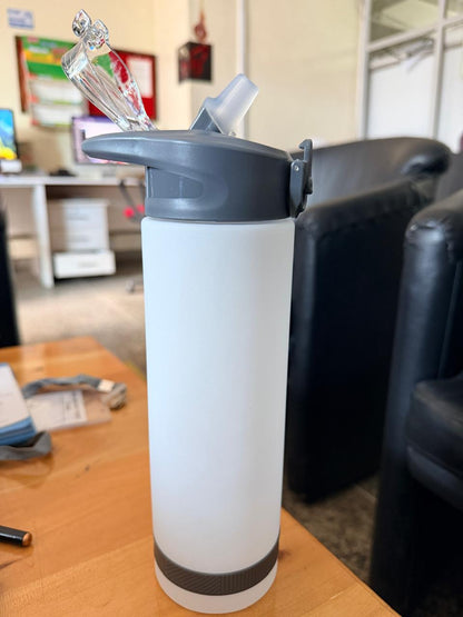 PLASTIC SPORTS WATER BOTTLE WITH PIPE AND LOCK FEATURE